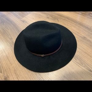 Hinge felt floppy hat